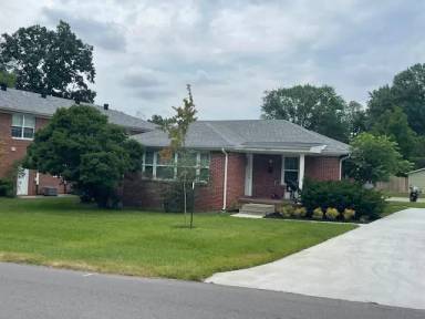 Main picture of 1403 Poplar St
