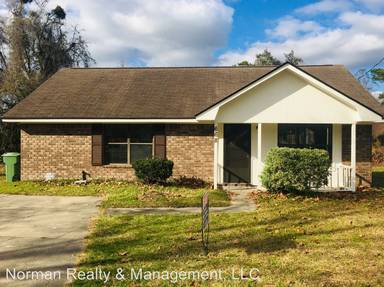 Main picture of 668 Windhaven Dr