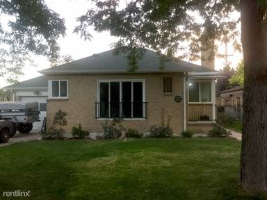 Main picture of 1396 Ivy St