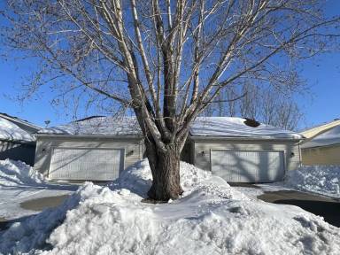 Main picture of 1324 32nd Street Cir S