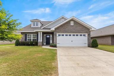 Main picture of 292 Abercorn Dr