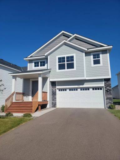 Main picture of 9260 26th St NE