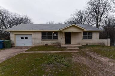 Main picture of 119 Lewis Ln