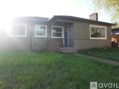 Main picture of 7128 N Monteith Ave