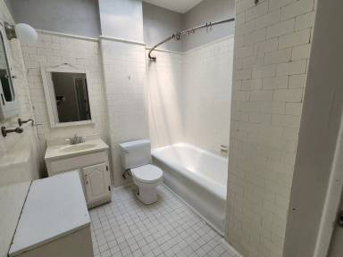 Main picture of 308 E 33rd St