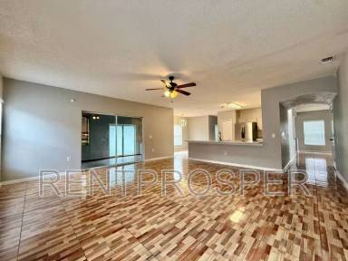 Main picture of 677 Elbridge Dr