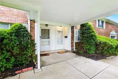 Main picture of 765 Clareridge Ln