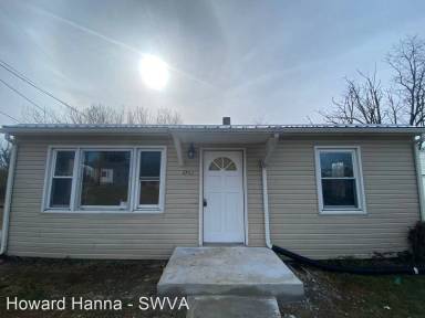 Main picture of 4202 Vermont Ave NW