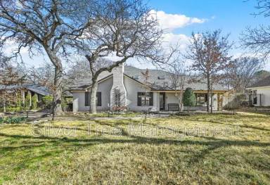 Main picture of 9 Meadowbrook Ln