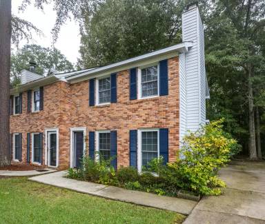 Main picture of 135 Windermere Cir