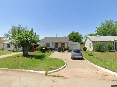 Main picture of 913 N C St