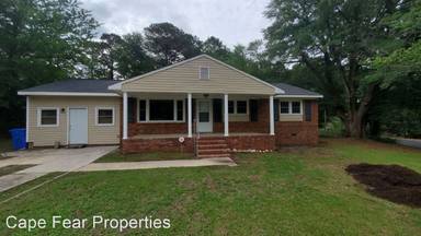 Main picture of 735 Hilton Dr