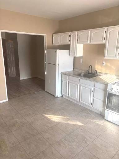 Main picture of 1749 Darley Ave