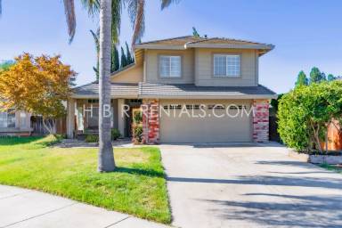 Main picture of 32 Phillips Ct