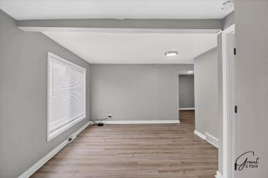 Main picture of 14340 Hendricks Ave