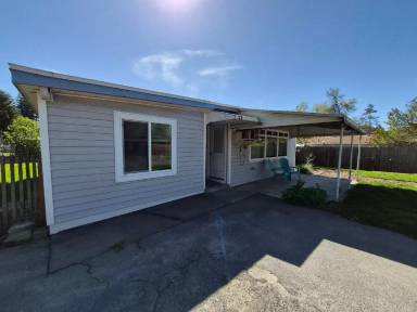 Main picture of 625 Kenneth St