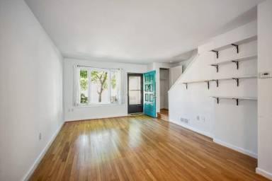 Main picture of 3703 Edison St