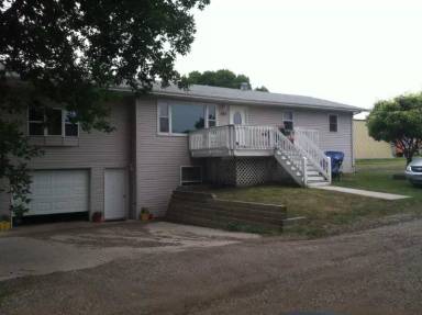 Main picture of 920 18th Ave SW