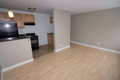 Main picture of 2101 3rd Ave S