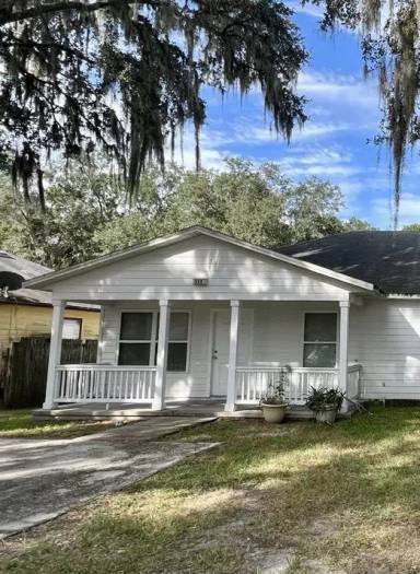Main picture of 638 Pineville Ln