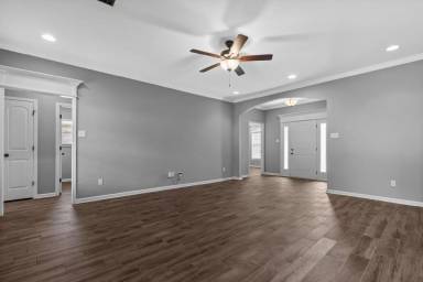 Main picture of 9640 Meadow Creek Dr