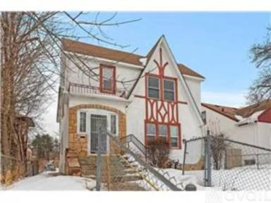 Main picture of 1826 Penn Ave N