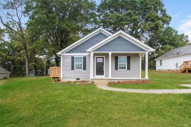 Main picture of 934 Winston Ave