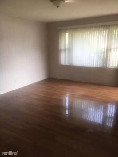 Main picture of 3348 Brown St