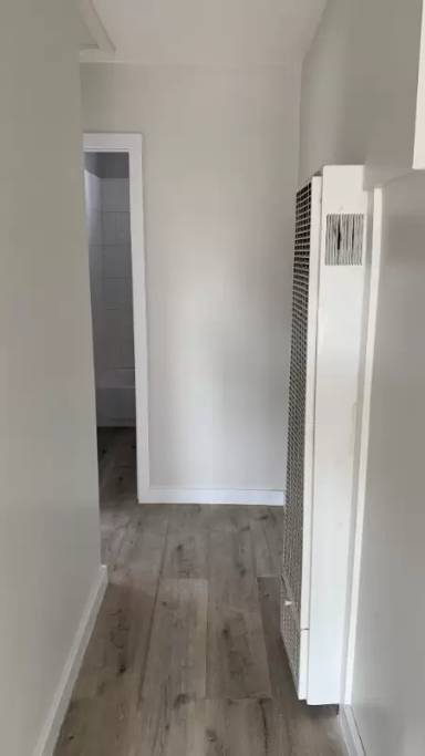 Main picture of 5222 Denker Ave
