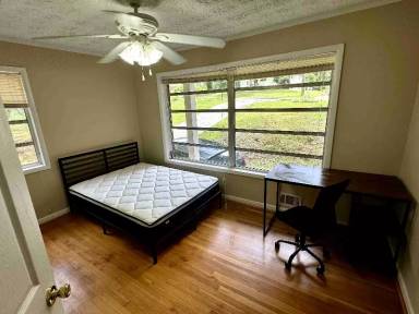 Main picture of 1962 Maple Dr NW