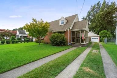 Main picture of 7805 Sheryl Dr