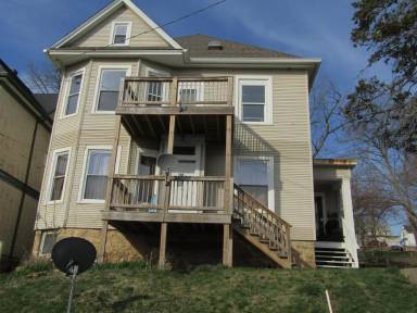 Main picture of 717 Caledonia Pl