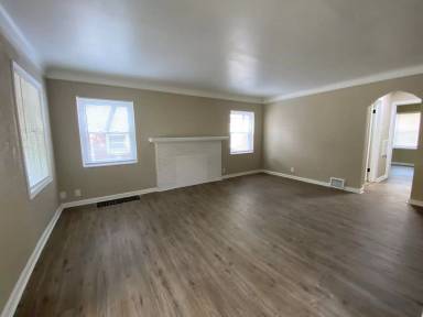 Main picture of 13500 Penrod St