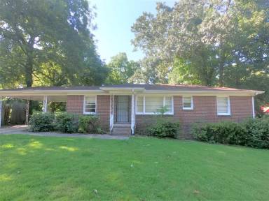 Main picture of 541 26th Ave NW