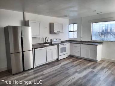 Main picture of 621 SW 3rd St