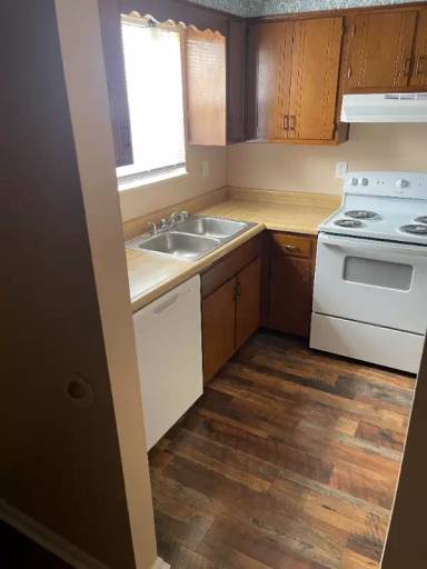 Main picture of 1412 Kingswood Way