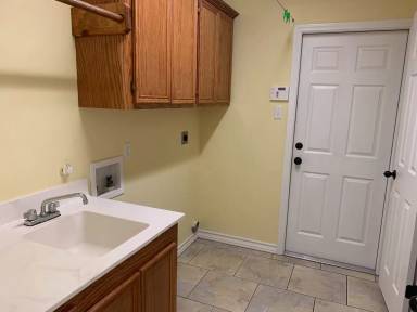 Main picture of 2618 Reveille