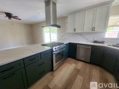 Main picture of 127 Faydon Way