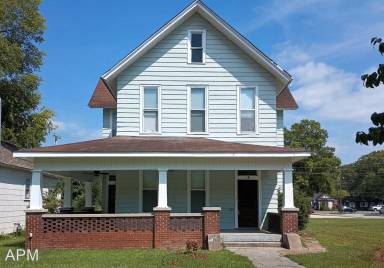 Main picture of 718 5th Ave SE