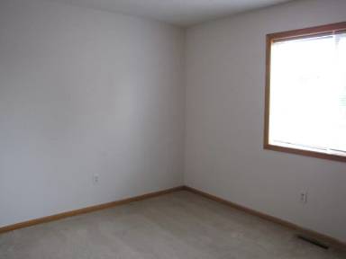 Main picture of 956 Main St