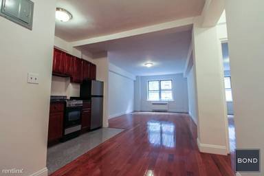 Main picture of 11 East 88th St