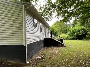 Main picture of 405 S Virginia St