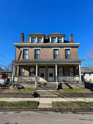 Main picture of 1557 Hunter Ave