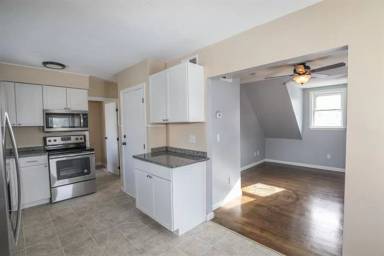 Main picture of 440 Gold St