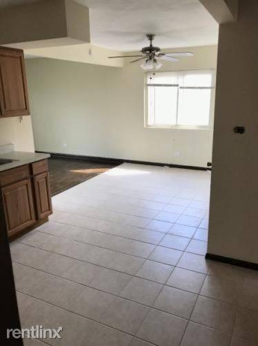 Main picture of 3125 W 79th St