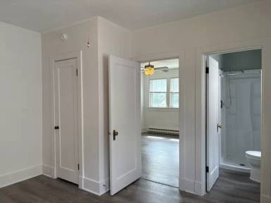 Main picture of 2024 W Pacific Ave