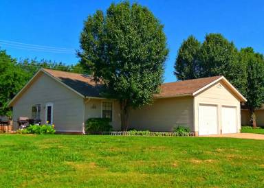 Main picture of 1224 Parkwood Ct