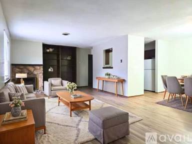 Main picture of 3904 N Franklin St