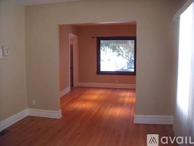 Main picture of 4417 N La Crosse Ave