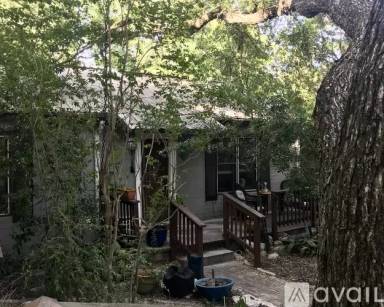 Main picture of 607 1/2 Upson St